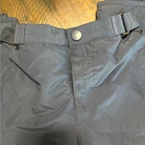 BOYS size 6 Snow Pants.